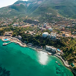Hotell New York, Vlorë