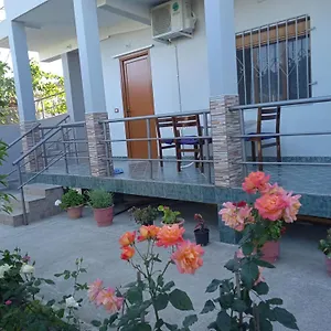 Pensión N Dervishi, Vlorë