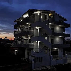 Сasa de vacaciones Kam, Vlorë
